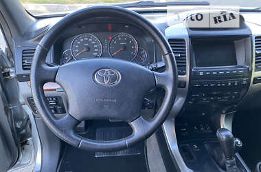 Внедорожник / Кроссовер Toyota Land Cruiser Prado 2004 в Смеле
