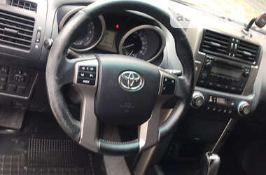 Позашляховик / Кросовер Toyota Land Cruiser Prado 2012 в Кривому Розі