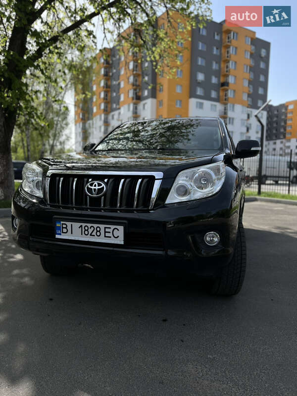 Внедорожник / Кроссовер Toyota Land Cruiser Prado 2012 в Одессе
