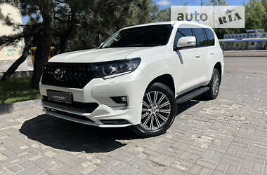 Внедорожник / Кроссовер Toyota Land Cruiser Prado 2015 в Днепре