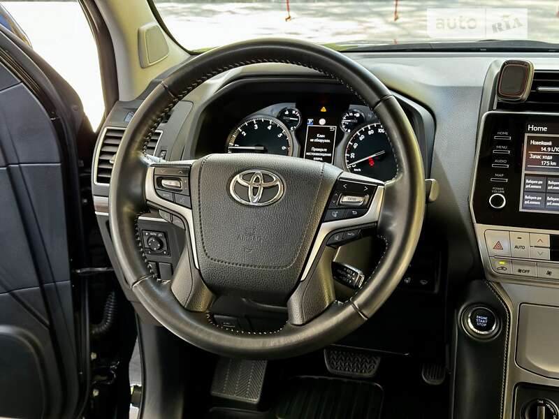 Внедорожник / Кроссовер Toyota Land Cruiser Prado 2021 в Днепре