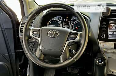 Позашляховик / Кросовер Toyota Land Cruiser Prado 2021 в Дніпрі