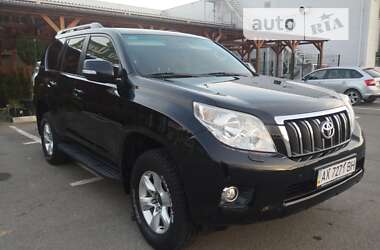 Внедорожник / Кроссовер Toyota Land Cruiser Prado 2011 в Ужгороде