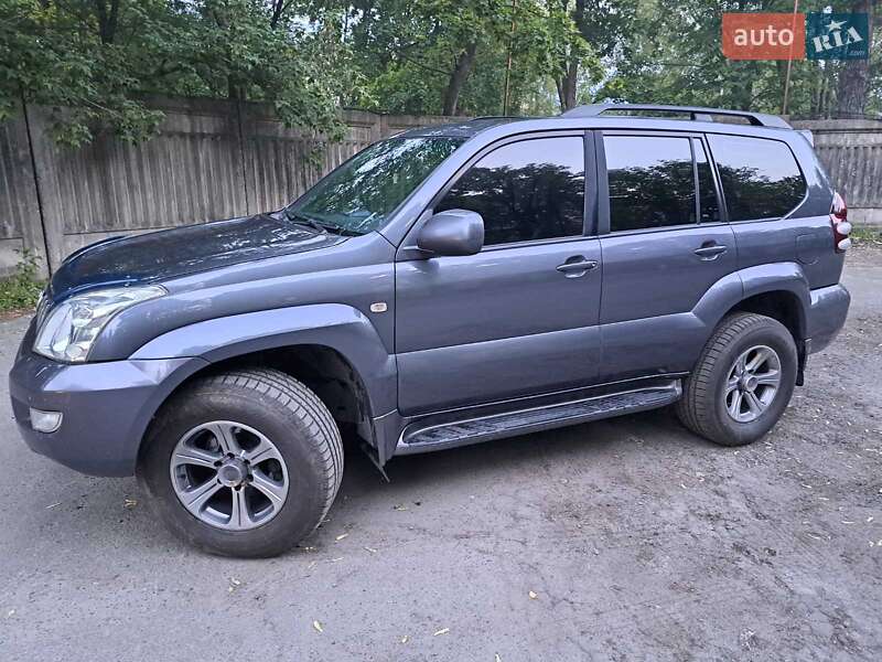 Внедорожник / Кроссовер Toyota Land Cruiser Prado 2007 в Киеве