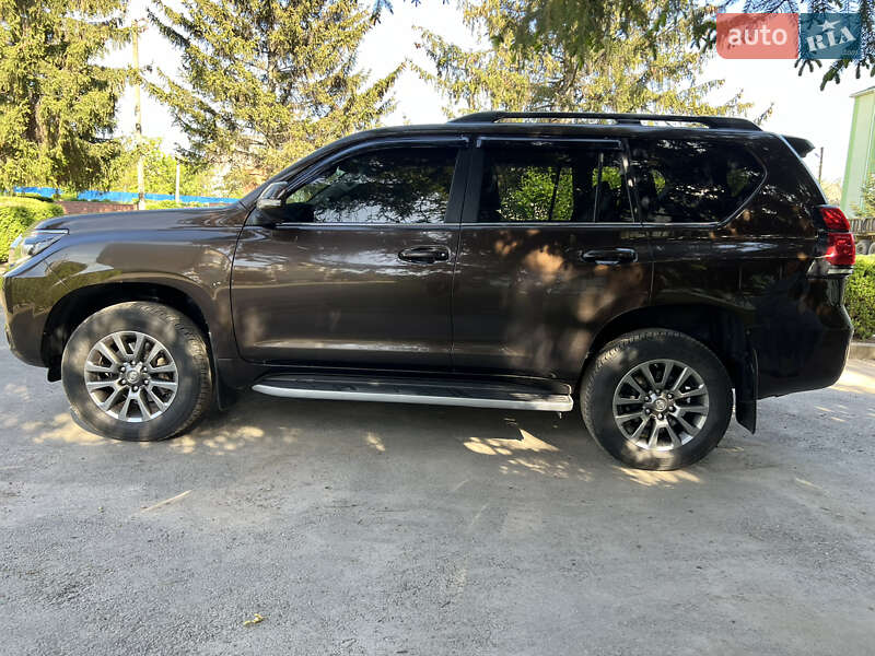 Toyota Land Cruiser Prado 2017