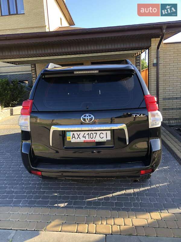 Внедорожник / Кроссовер Toyota Land Cruiser Prado 2010 в Харькове фото 3 Внедорожник / Кроссовер Toyota Land Cruiser Prado 2010 в Харькове