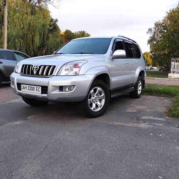 Позашляховик / Кросовер Toyota Land Cruiser Prado 2008 в Броварах