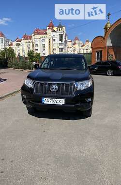 Внедорожник / Кроссовер Toyota Land Cruiser Prado 2019 в Киеве