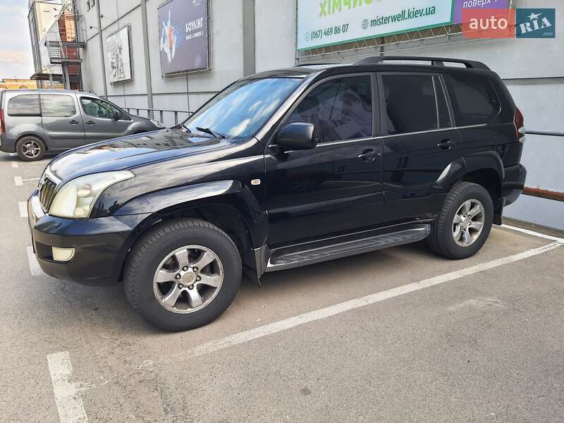 Позашляховик / Кросовер Toyota Land Cruiser Prado 2008 в Києві