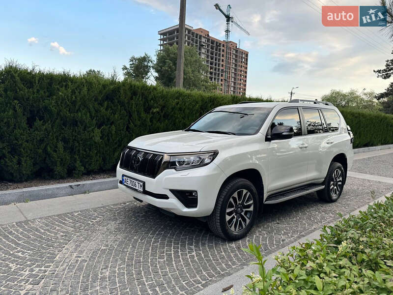 Внедорожник / Кроссовер Toyota Land Cruiser Prado 2022 в Днепре