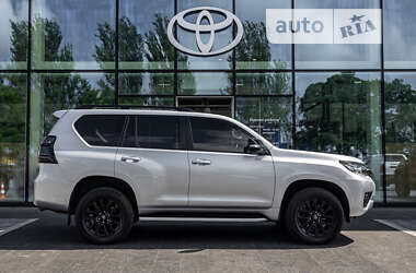 Внедорожник / Кроссовер Toyota Land Cruiser Prado 2020 в Днепре