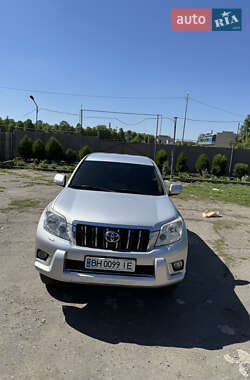 Внедорожник / Кроссовер Toyota Land Cruiser Prado 2010 в 