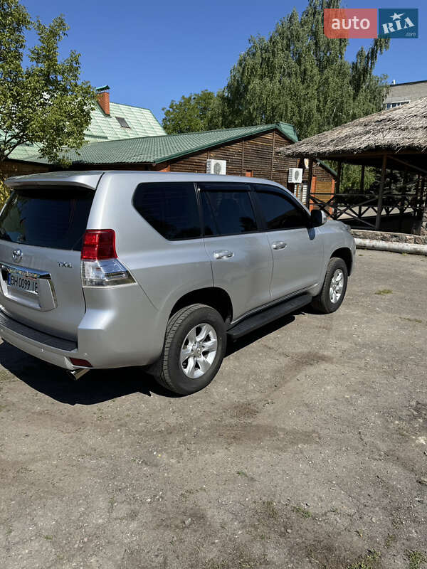 Позашляховик / Кросовер Toyota Land Cruiser Prado 2010 в Подільську