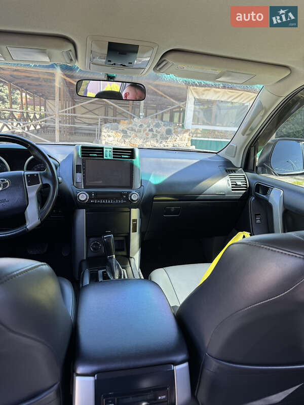 Позашляховик / Кросовер Toyota Land Cruiser Prado 2010 в Подільську
