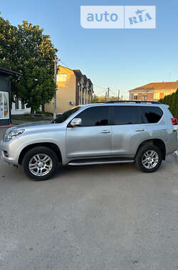Внедорожник / Кроссовер Toyota Land Cruiser Prado 2010 в 