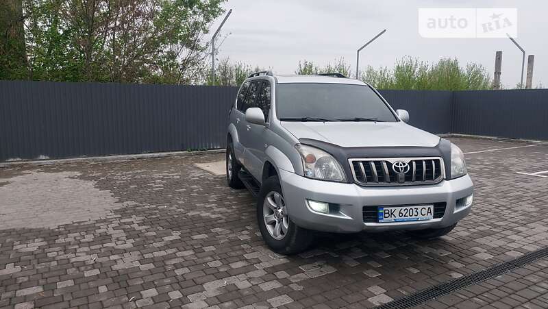 Позашляховик / Кросовер Toyota Land Cruiser Prado 2007 в Рівному