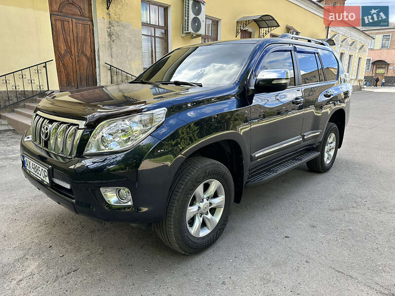 Позашляховик / Кросовер Toyota Land Cruiser Prado 2012 в Краснограді