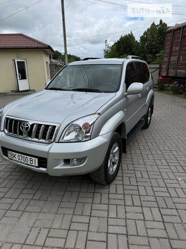 Позашляховик / Кросовер Toyota Land Cruiser Prado 2008 в Рівному