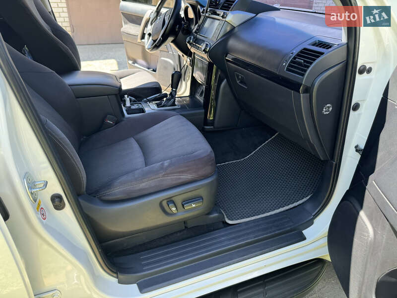 Внедорожник / Кроссовер Toyota Land Cruiser Prado 2014 в Харькове