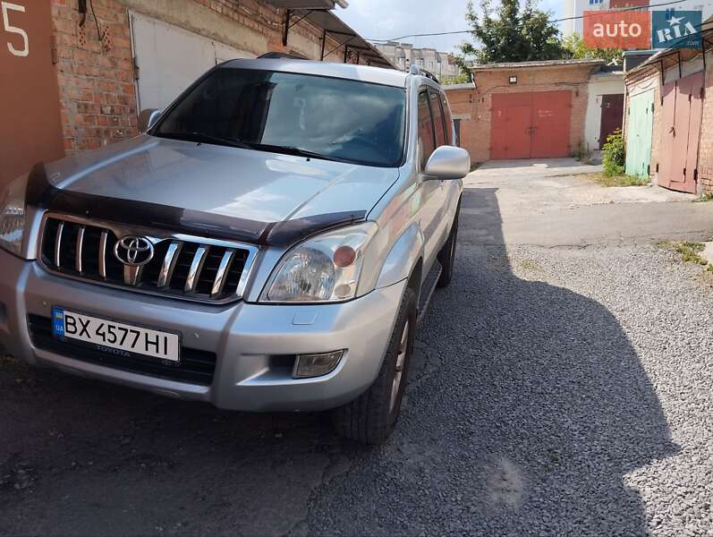 Внедорожник / Кроссовер Toyota Land Cruiser Prado 2005 в 