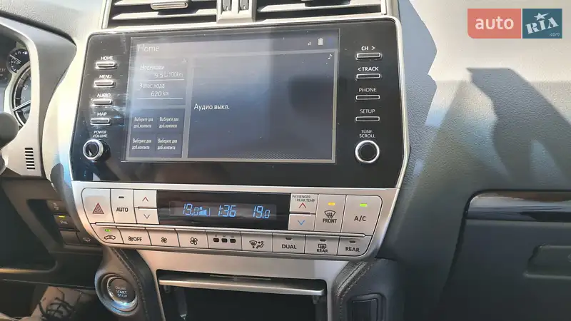 Позашляховик / Кросовер Toyota Land Cruiser Prado 2022 в 