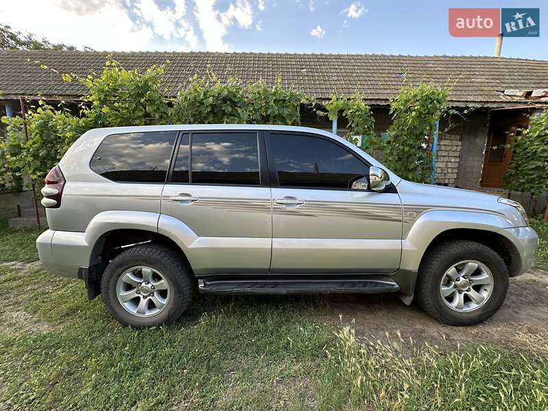 Внедорожник / Кроссовер Toyota Land Cruiser Prado 2003 в Одессе