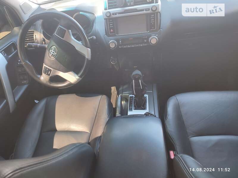 Внедорожник / Кроссовер Toyota Land Cruiser Prado 2016 в Дунаевцах