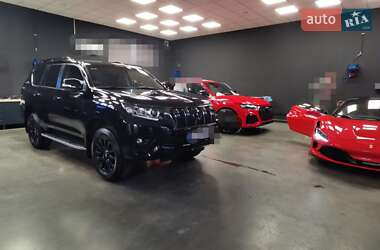 Позашляховик / Кросовер Toyota Land Cruiser Prado 2022 в 