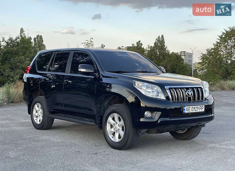 Внедорожник / Кроссовер Toyota Land Cruiser Prado 2010 в Днепре