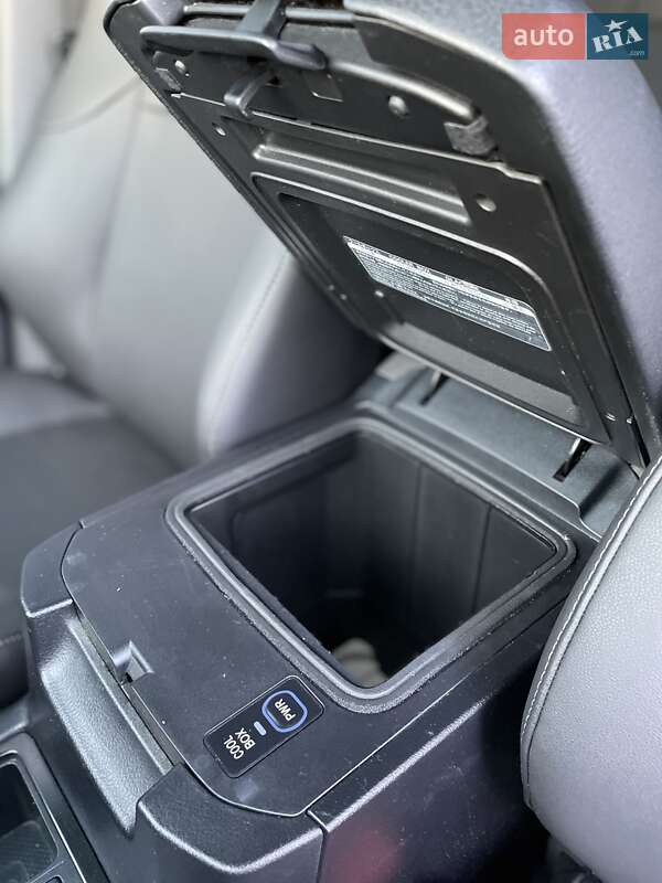 Внедорожник / Кроссовер Toyota Land Cruiser Prado 2010 в Днепре