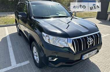 Позашляховик / Кросовер Toyota Land Cruiser Prado 2017 в 