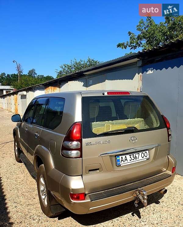 Позашляховик / Кросовер Toyota Land Cruiser Prado 2004 в Києві
