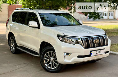 Внедорожник / Кроссовер Toyota Land Cruiser Prado 2018 в Николаеве