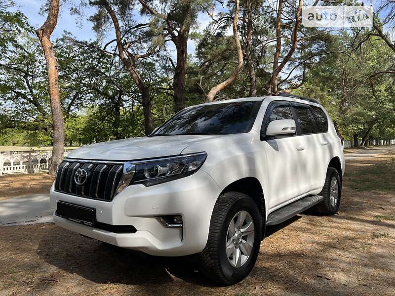 Внедорожник / Кроссовер Toyota Land Cruiser Prado 2017 в Днепре фото 85 Внедорожник / Кроссовер Toyota Land Cruiser Prado 2017 в Днепре