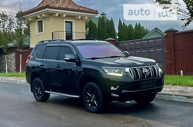 Позашляховик / Кросовер Toyota Land Cruiser Prado 2019 в Києві