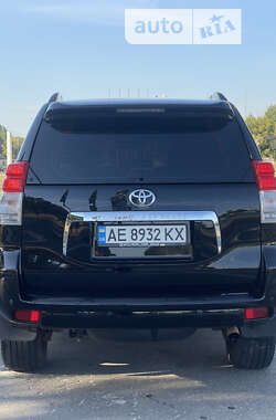 Внедорожник / Кроссовер Toyota Land Cruiser Prado 2011 в Харькове