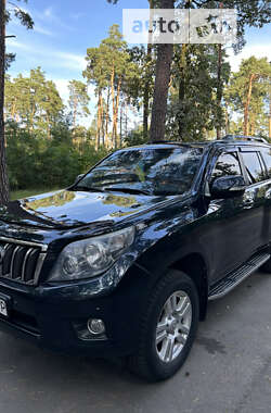 Позашляховик / Кросовер Toyota Land Cruiser Prado 2011 в Києві