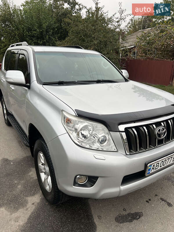 Toyota Land Cruiser Prado 2011