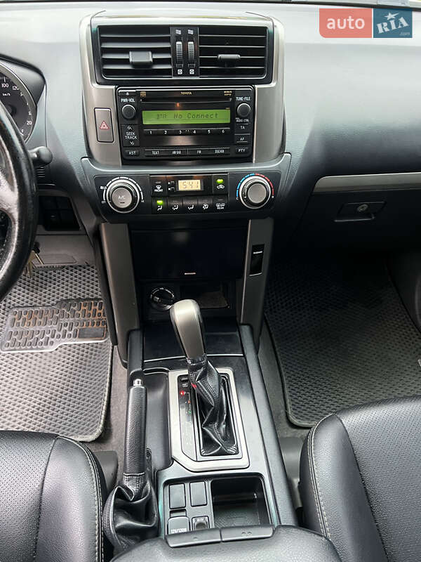 Внедорожник / Кроссовер Toyota Land Cruiser Prado 2011 в Виннице