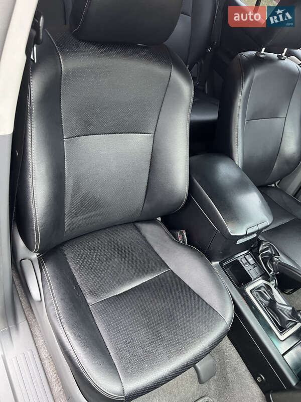 Внедорожник / Кроссовер Toyota Land Cruiser Prado 2011 в Виннице