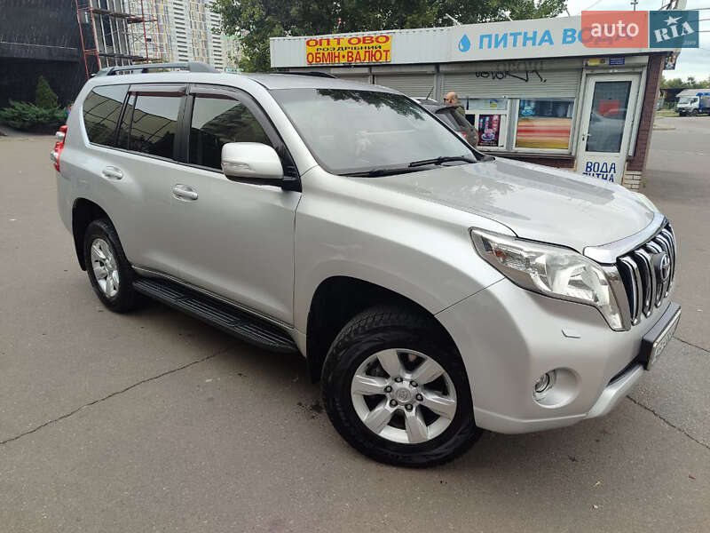 Toyota Land Cruiser Prado 2014