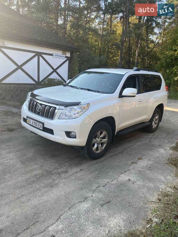 Toyota Land Cruiser Prado 2013