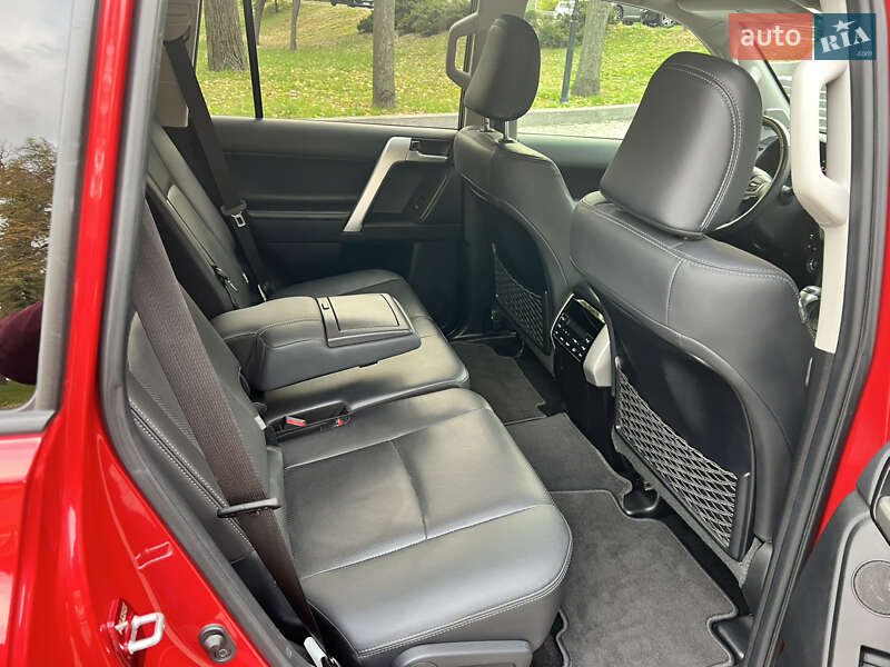 Внедорожник / Кроссовер Toyota Land Cruiser Prado 2021 в Киеве