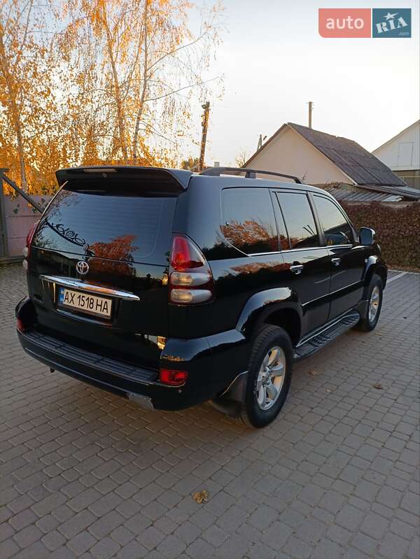 Внедорожник / Кроссовер Toyota Land Cruiser Prado 2005 в Черновцах