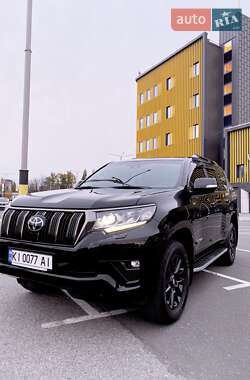 Внедорожник / Кроссовер Toyota Land Cruiser Prado 2021 в Киеве