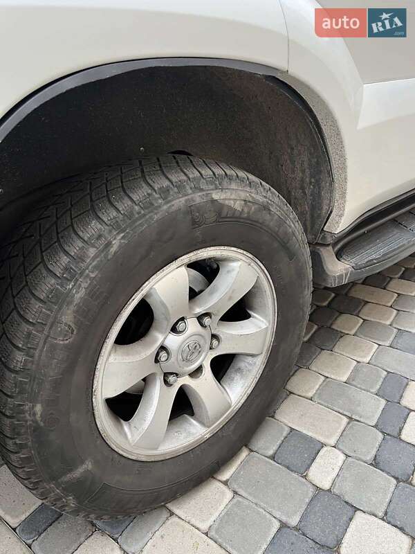 Позашляховик / Кросовер Toyota Land Cruiser Prado 2004 в Кропивницькому