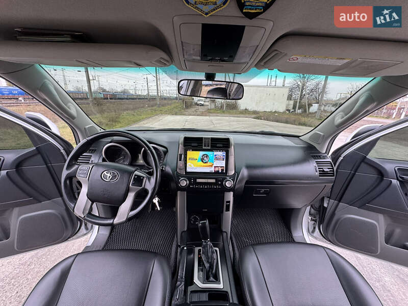 Позашляховик / Кросовер Toyota Land Cruiser Prado 2010 в Подільську