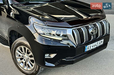 Внедорожник / Кроссовер Toyota Land Cruiser Prado 2019 в Киеве