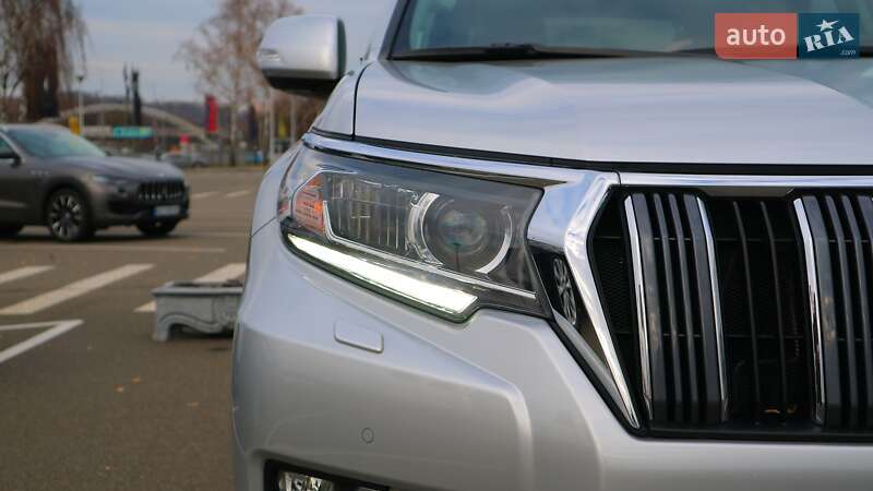 Внедорожник / Кроссовер Toyota Land Cruiser Prado 2020 в Киеве