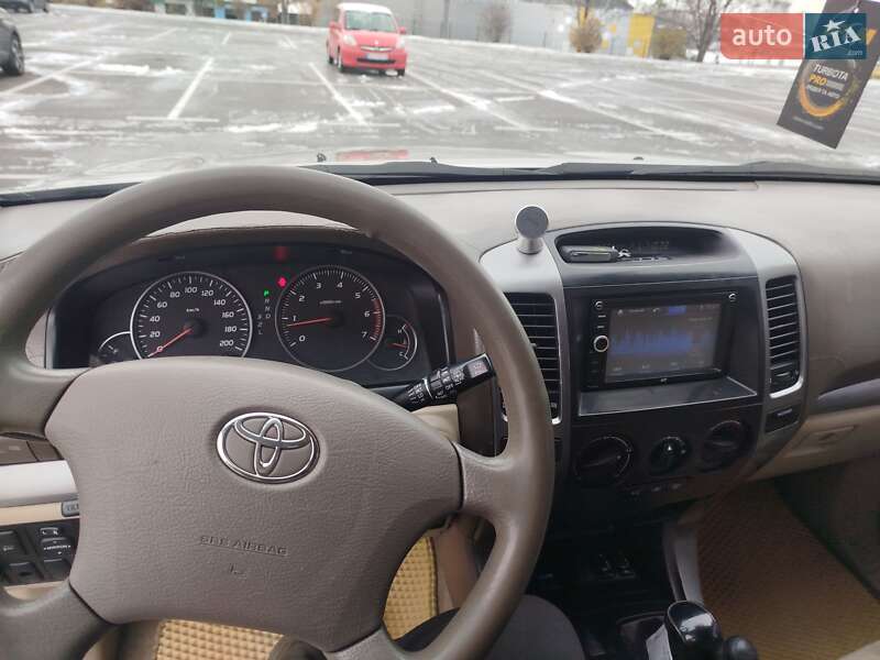 Внедорожник / Кроссовер Toyota Land Cruiser Prado 2003 в Киеве